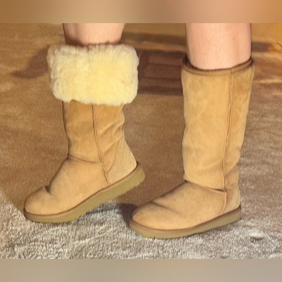 UGG classic Tall II boots in Chestnut color - Picture 2 of 9